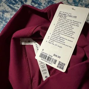 NWT size 8 Wunder Train Lululemon 25” leggings